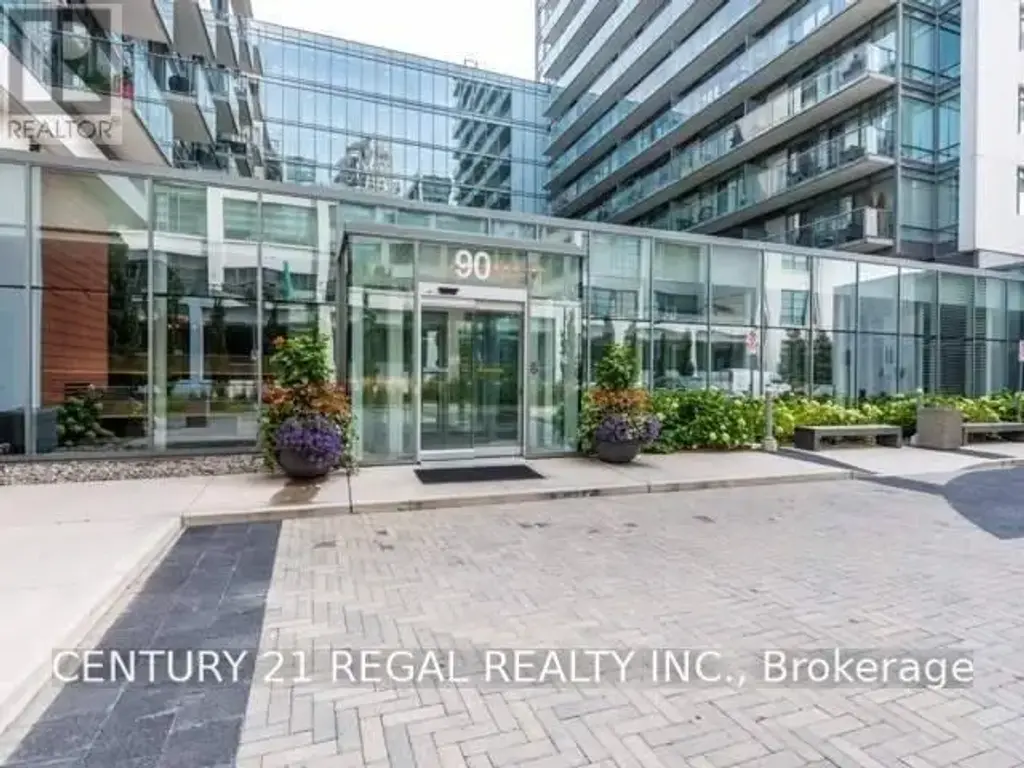 908 - 90 Stadium Road, Toronto (Niagara)